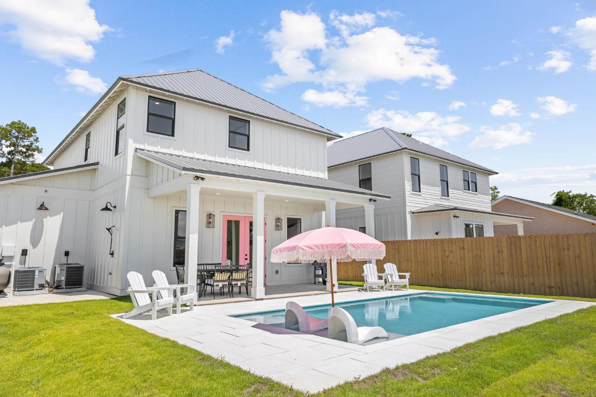 Holiday home Shimmy By The Sea *
